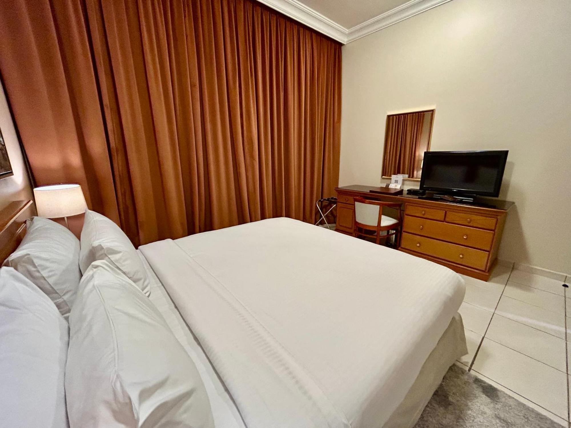 Al Nakheel Hotel Apartments Абу-Дабі Екстер'єр фото